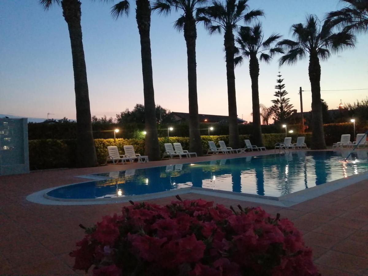 Residence Hotel Villa Laura Ascea Exterior foto