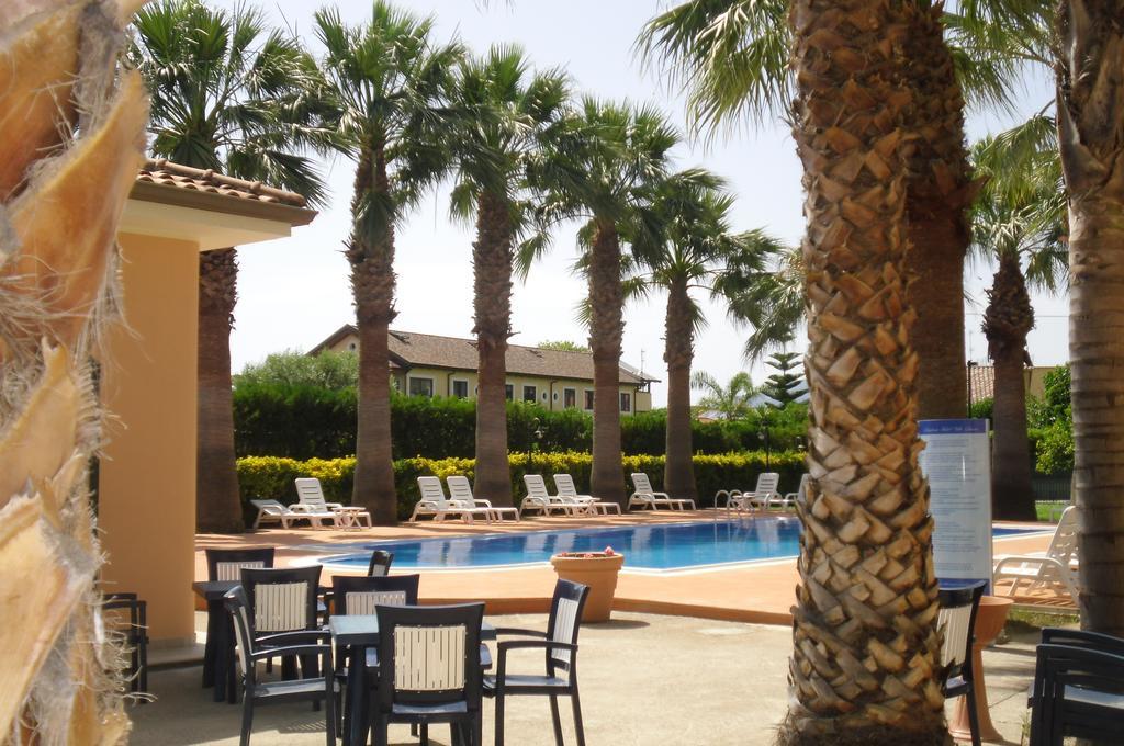 Residence Hotel Villa Laura Ascea Exterior foto